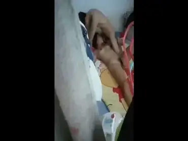 Ngintip Teman Kost Ngewe Liar, Memek Basah Ketahuan Malah Ikut Dientot